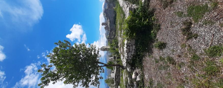 Castello di Alba Fucens