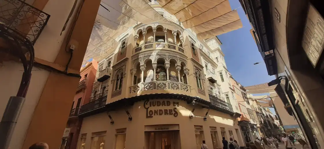 Hotels near Capilla de Jesús de la Pasión