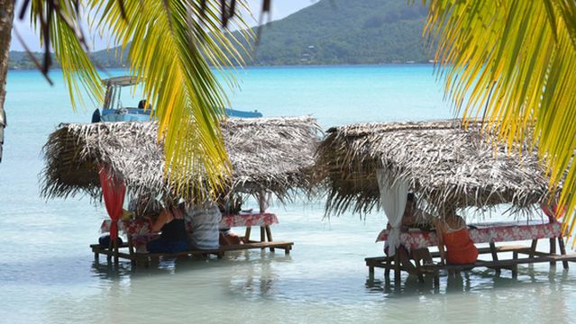 Bora Bora Lagoon Onoku Services