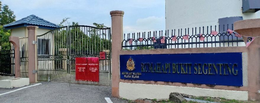 Bukit Segenting Lighthouse