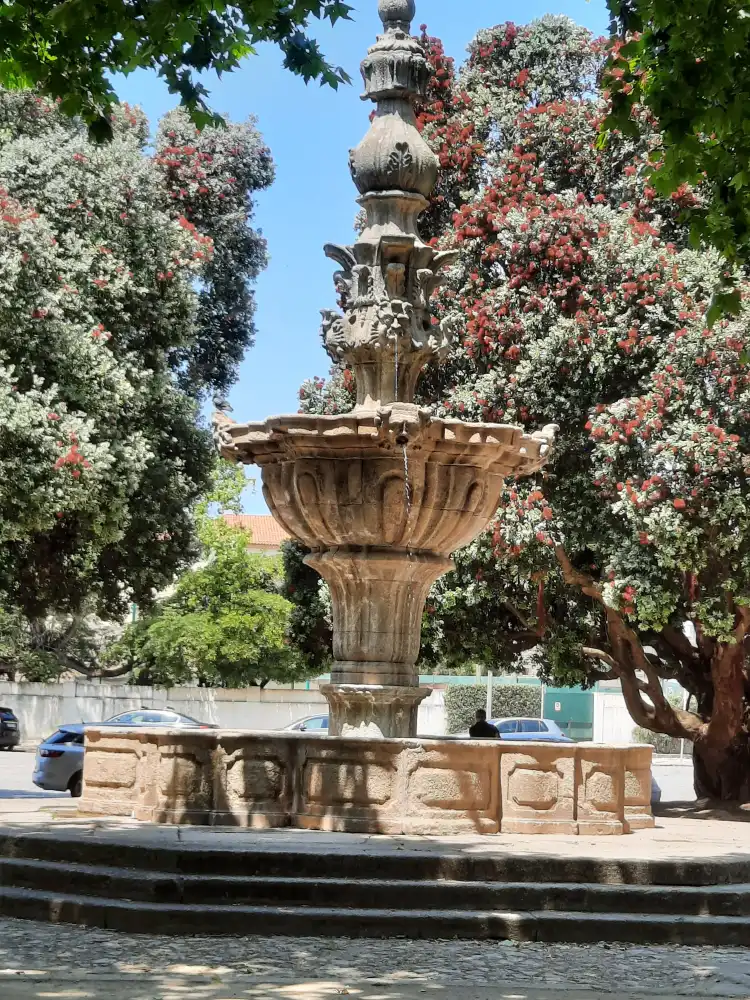Hotels near Chafariz do Passeio Alegre
