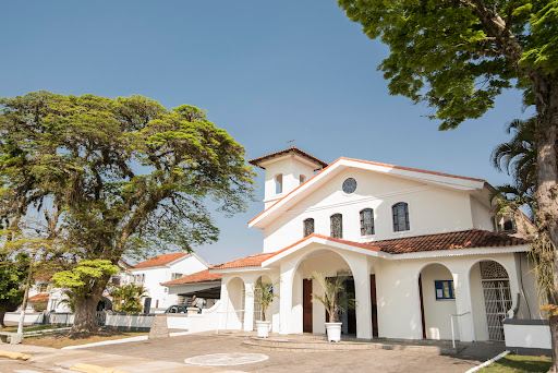Compare 5 airports near Resende
