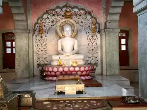 Digambar Jain Temple, Muktagiri