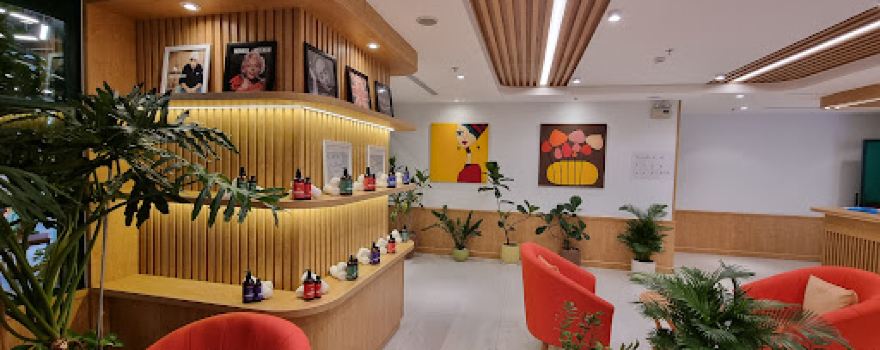 Himalaya Luxury Beauty Center