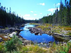 Berthelot Lake Lodge