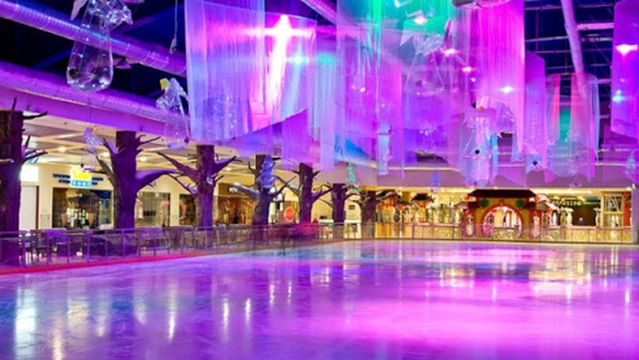 Dream Town Ice rink