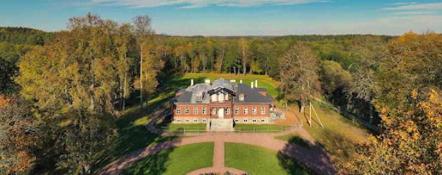Vilkiškiai Manor