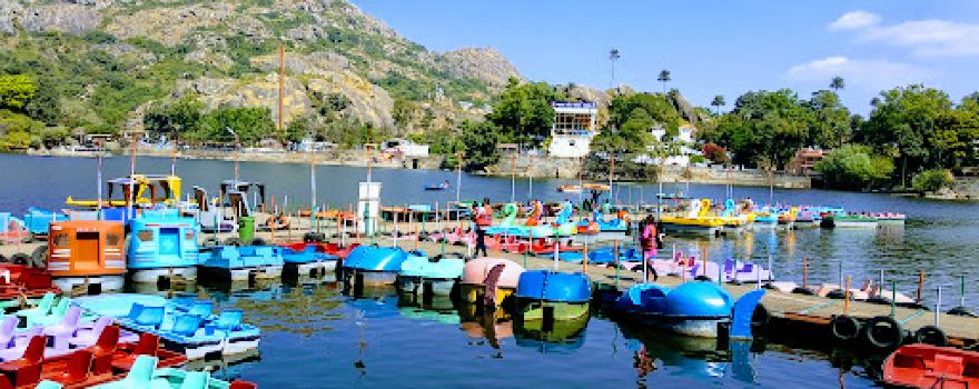 Nakki Lake Garden