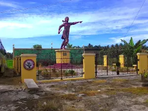 Siti Manggopoh Monument