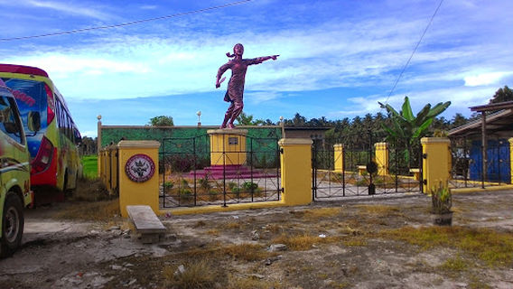 Siti Manggopoh Monument