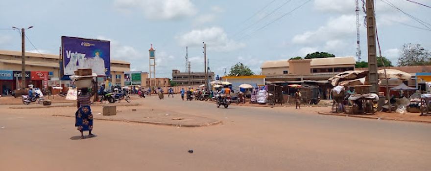 Carrefour Azovè