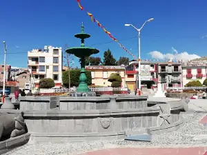PLAZA DE ARMAS DE POMATA