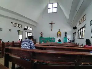 Gereja Katolik Stasi Ratu Rosari Suci Tentena
