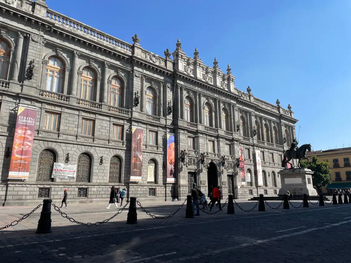 Hôtels à proximité de : Musée national d'Art