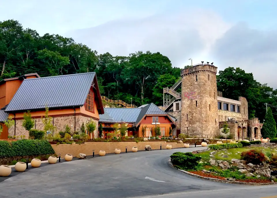 1_Ruby Falls