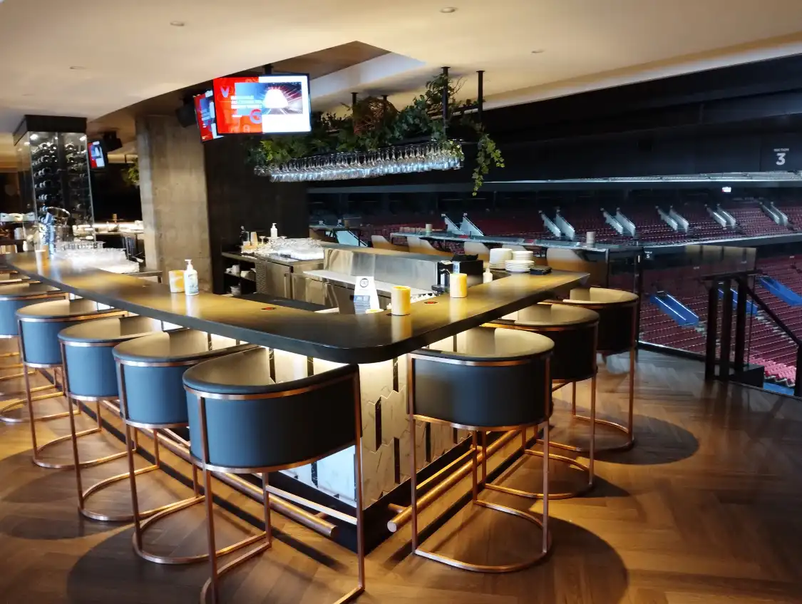 Các khách sạn gần Bell Centre