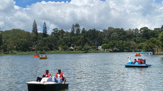 Yercaud Lake & Boat House (Emerald Lake)