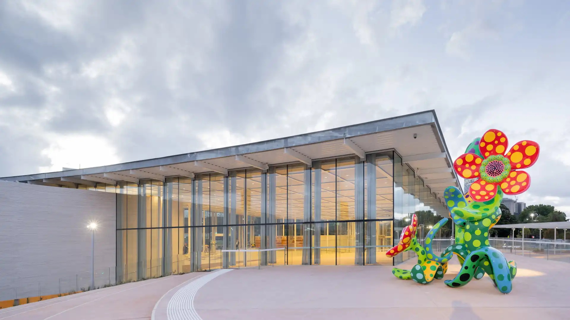 Hotels near Art Gallery of New South Wales