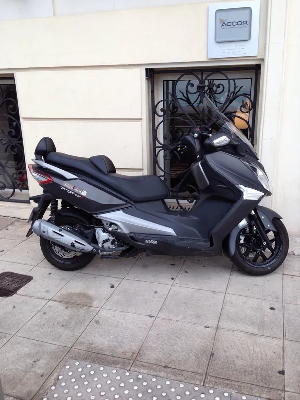 1_Left Bank Scooters