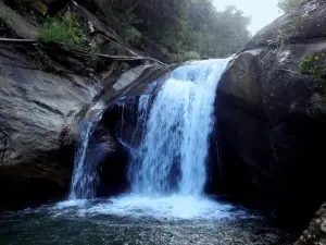 Bambarakiri Ella Falls