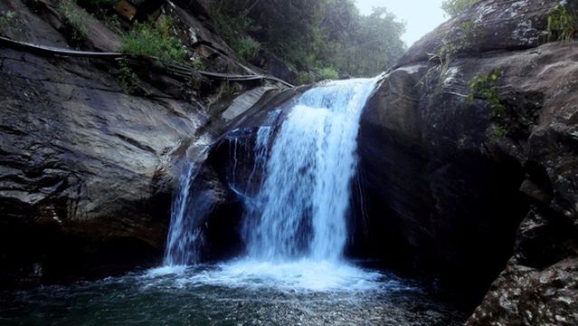 Bambarakiri Ella Falls