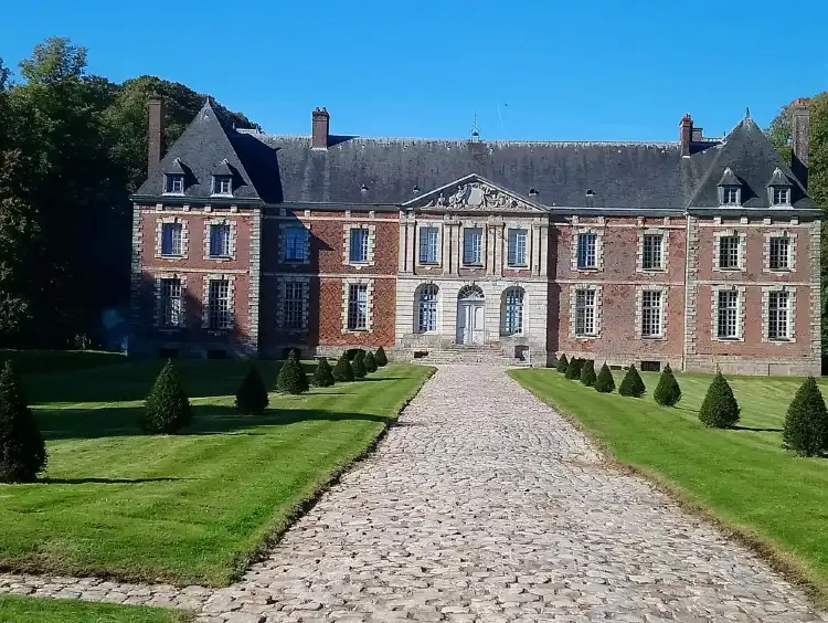 Hotels in Auffay