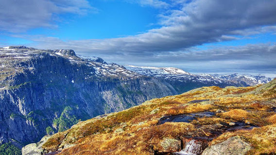 Old Trolltunga Starting Point