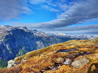 Old Trolltunga Starting Point