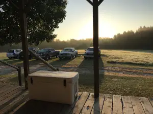 Cherokee Run Hunting Lodge