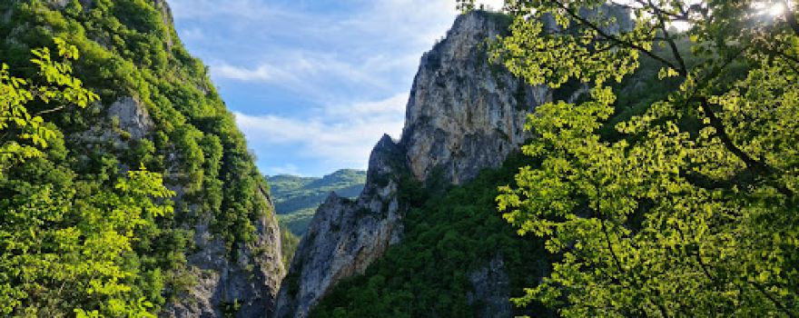 Yablanitsa River Gorge