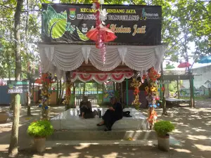 Hutan Jati Raya Sindang Asih