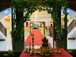 Nadsathira Mahal / நட்சத்திர மஹால்