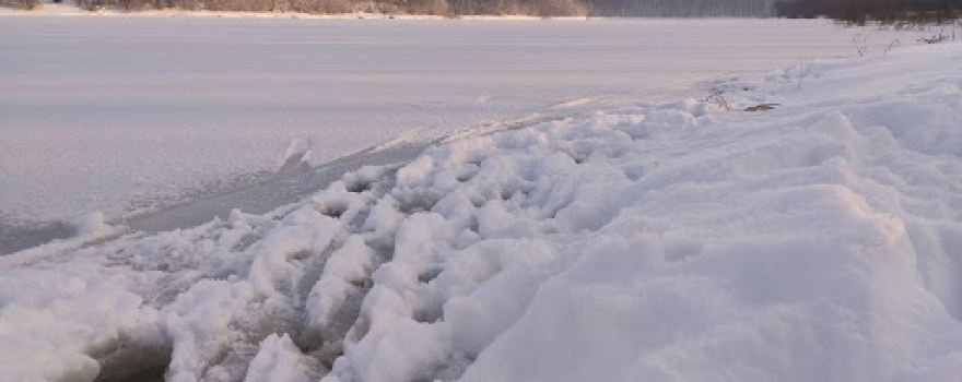 Staumauer Stausee Großbrembach