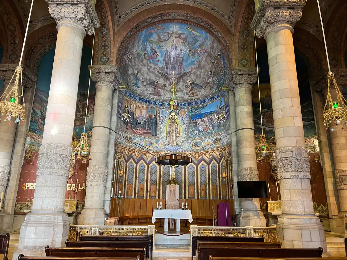 사그랏 코르 주변 호텔