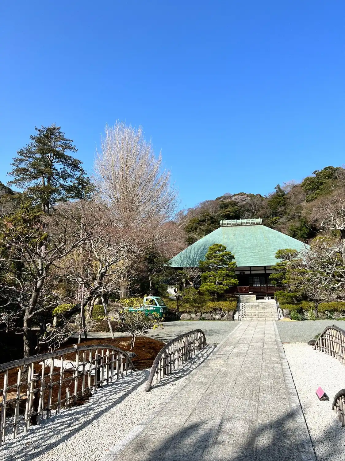 Hotels near Jomyoji Temple
