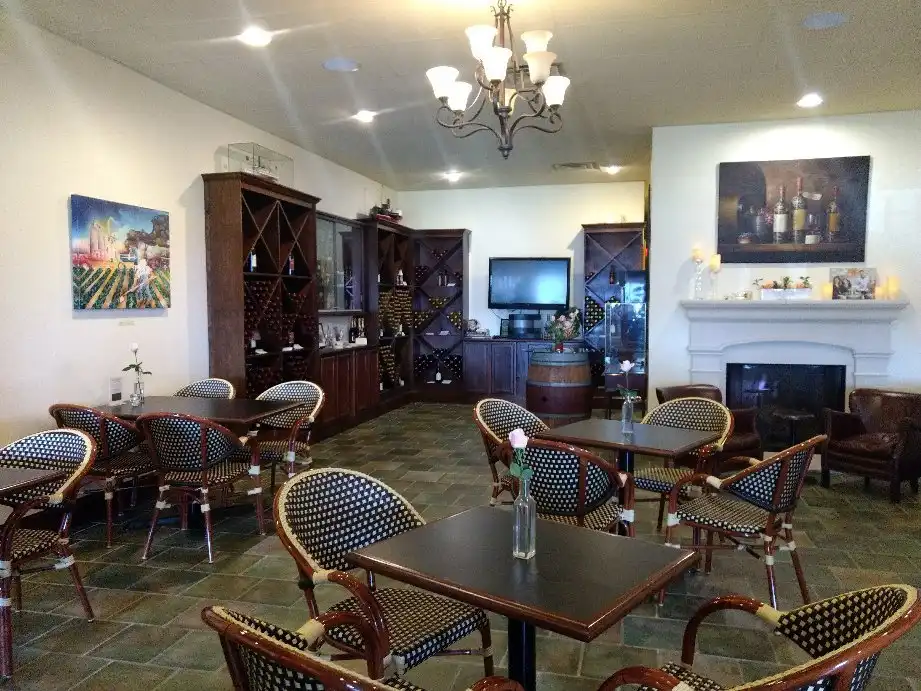 Hotels near Thorn Hill Winery