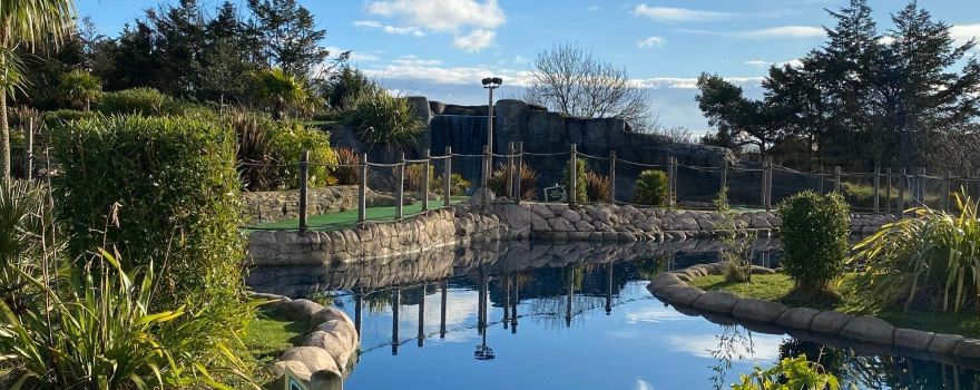 Dinosaur Escape Adventure Golf