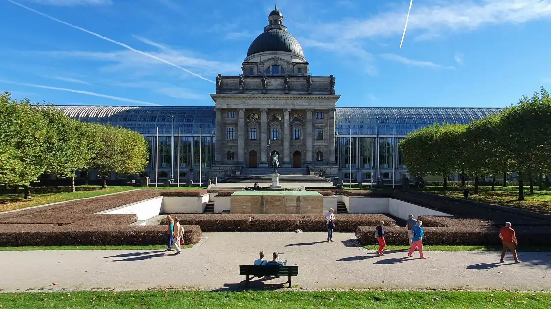 Hotel in zona Kriegerdenkmal im Hofgarten