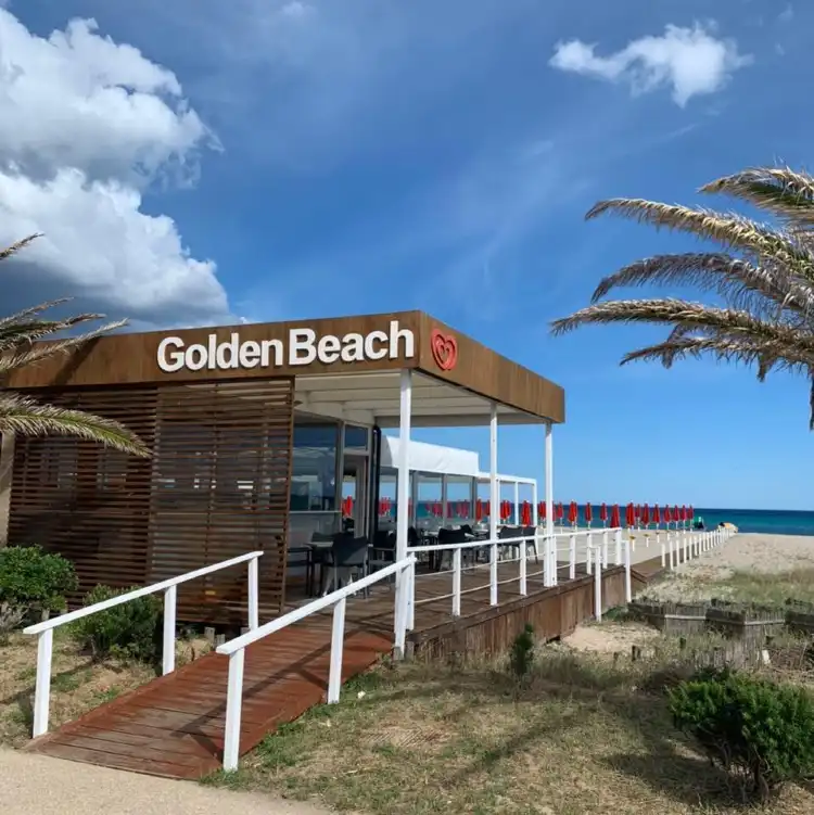 Hotels near Golden Beach
