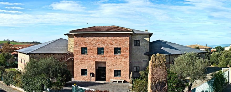 MURATS. Museo Unico Regionale Arte Tessile Sarda