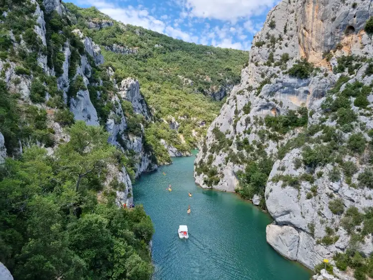 Hôtels à proximité de : Promenade des Basses Gorges du Verdon - Quinson