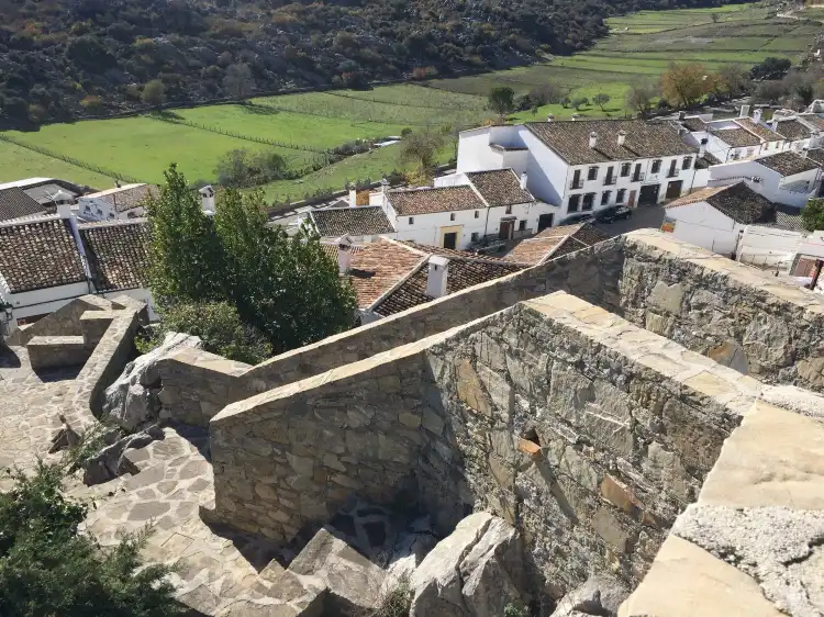 Hotels in Villaluenga del Rosario