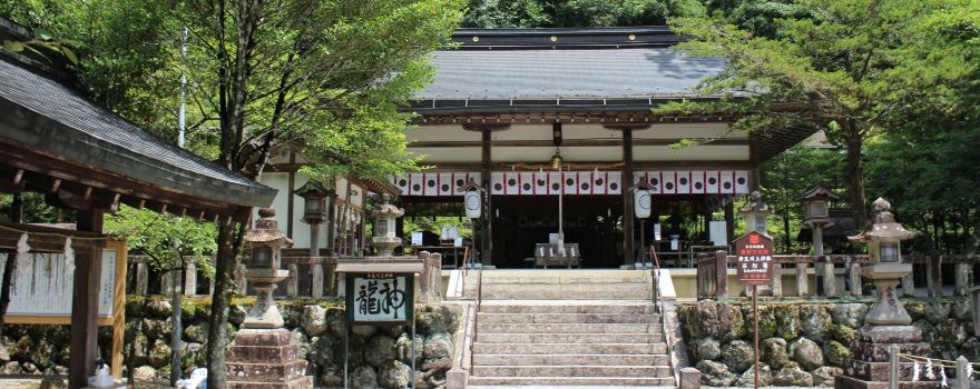 Niukawakami Jinja
