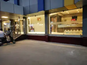 LATHANGI Theater 4K DOLBY ATMOS A/C