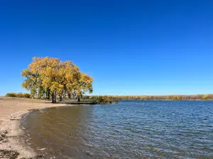 Lake Yankton Beach