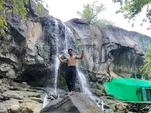 Wazara waterfall