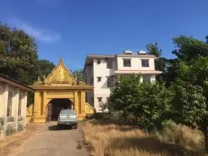 Kaw Cha Pagoda
