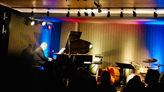 Tangente Jazz+ Eschen