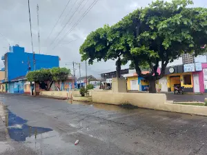 Monumento A La Madre