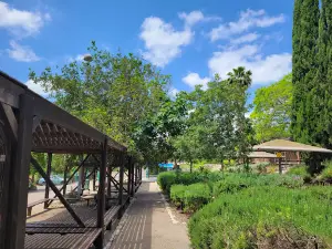 Alona Park (Mey Kedem)